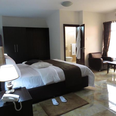 Airport Plaza Hotel Juba 外观 照片